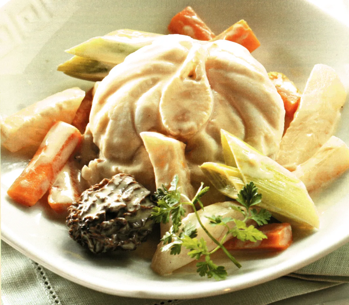 Blanquette de lotte aux légumes d'hiver et morilles