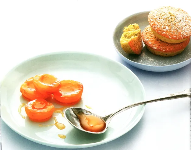 Financiers aux pistaches et abricots caramélisés